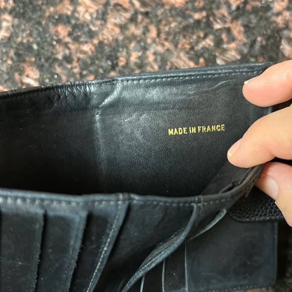 Chanel Timeless Black Caviar Compact Bifold - Picture 7 of 8